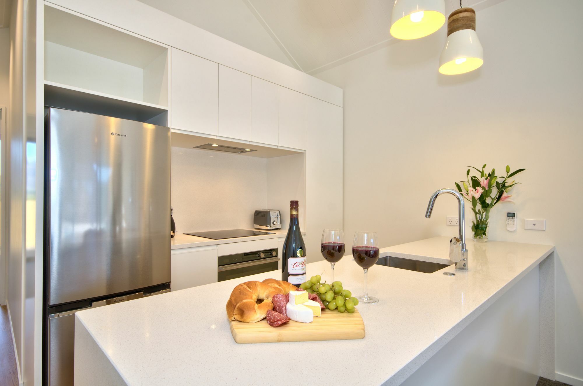 Cherry Blossom Holiday Apartment Κουίνσταουν Εξωτερικό φωτογραφία