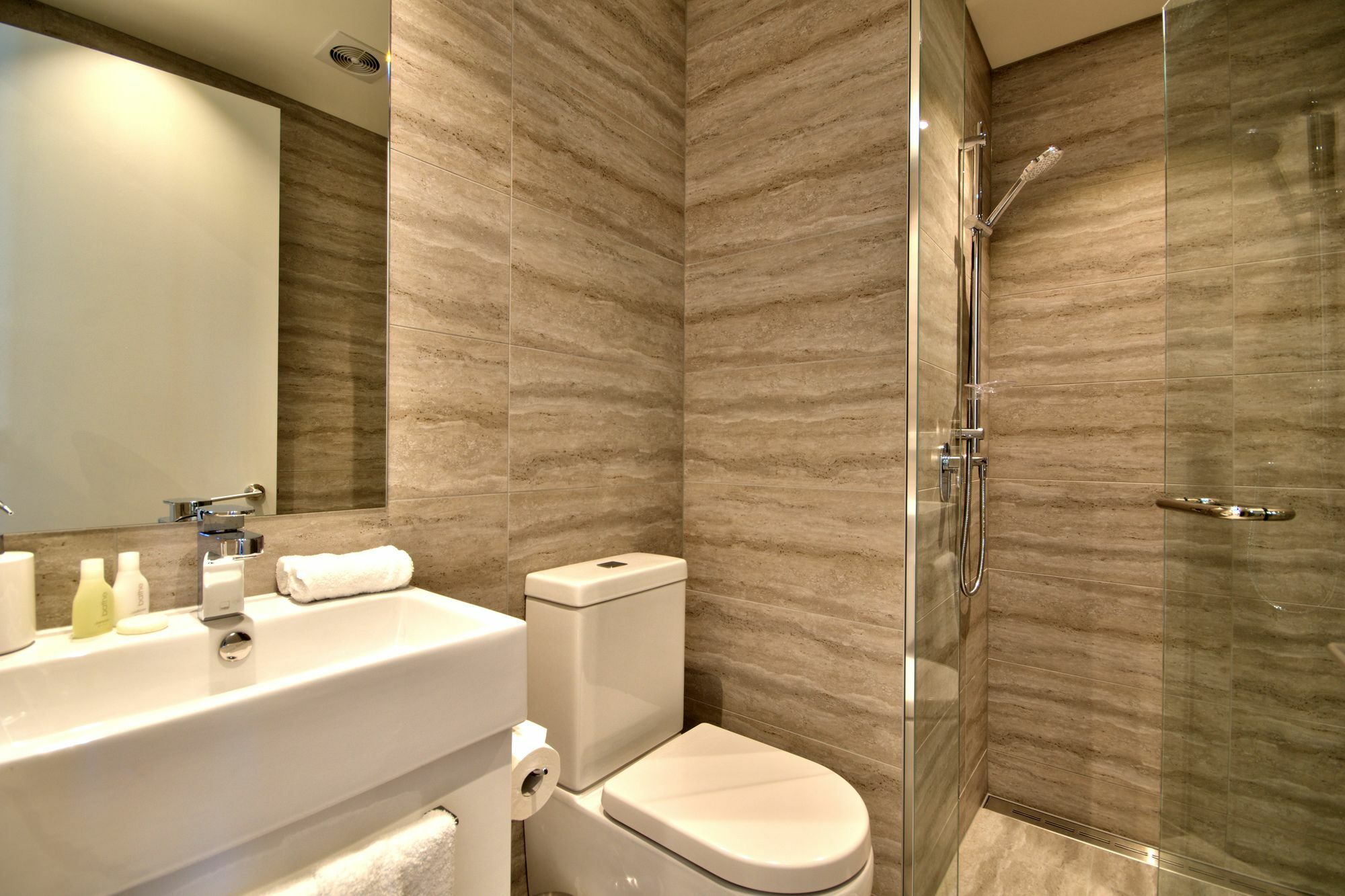 Cherry Blossom Holiday Apartment Κουίνσταουν Εξωτερικό φωτογραφία